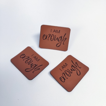 Kunstleder-Label "I AM enough" braun